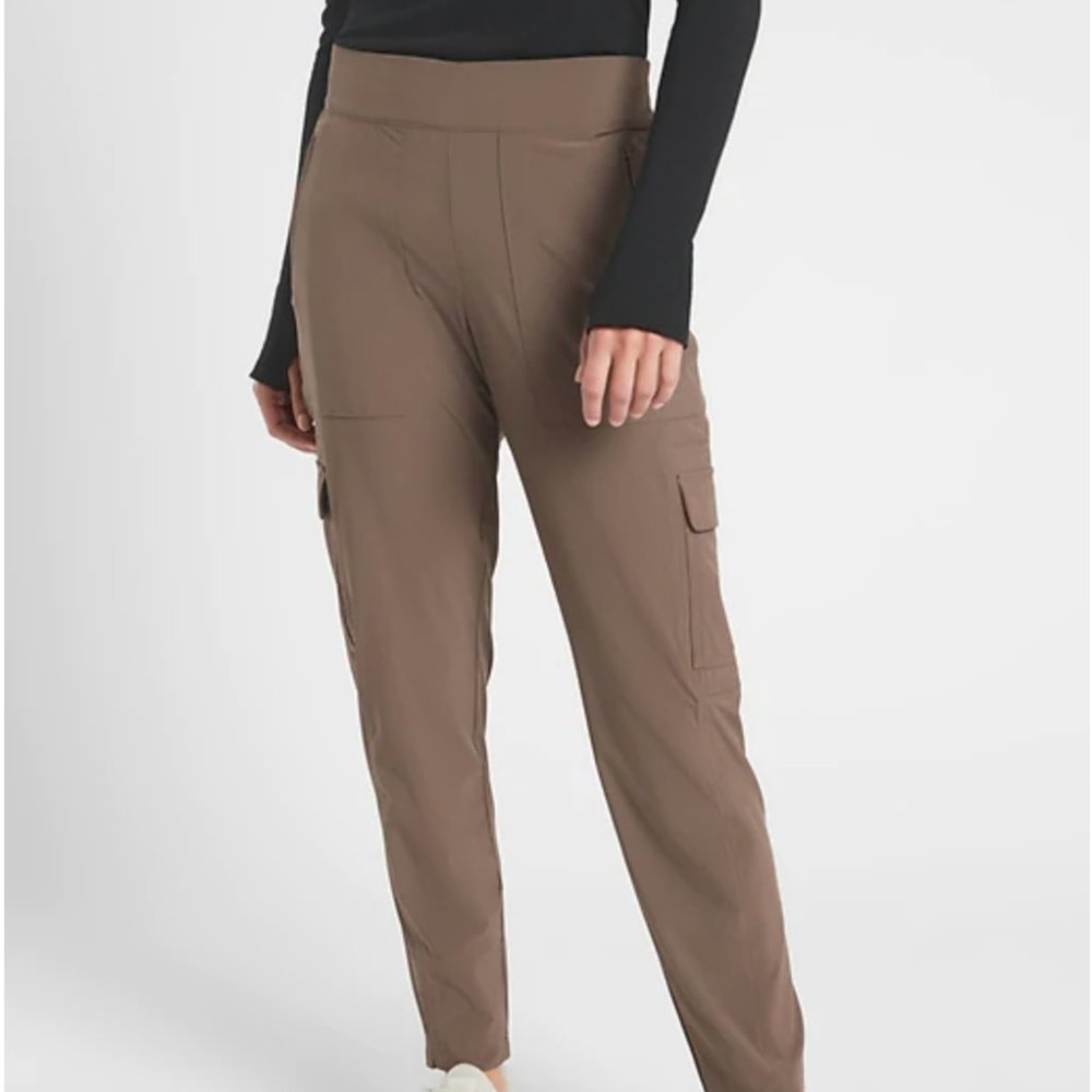 NWOT Athleta Chelsea Utility Jogger (12)